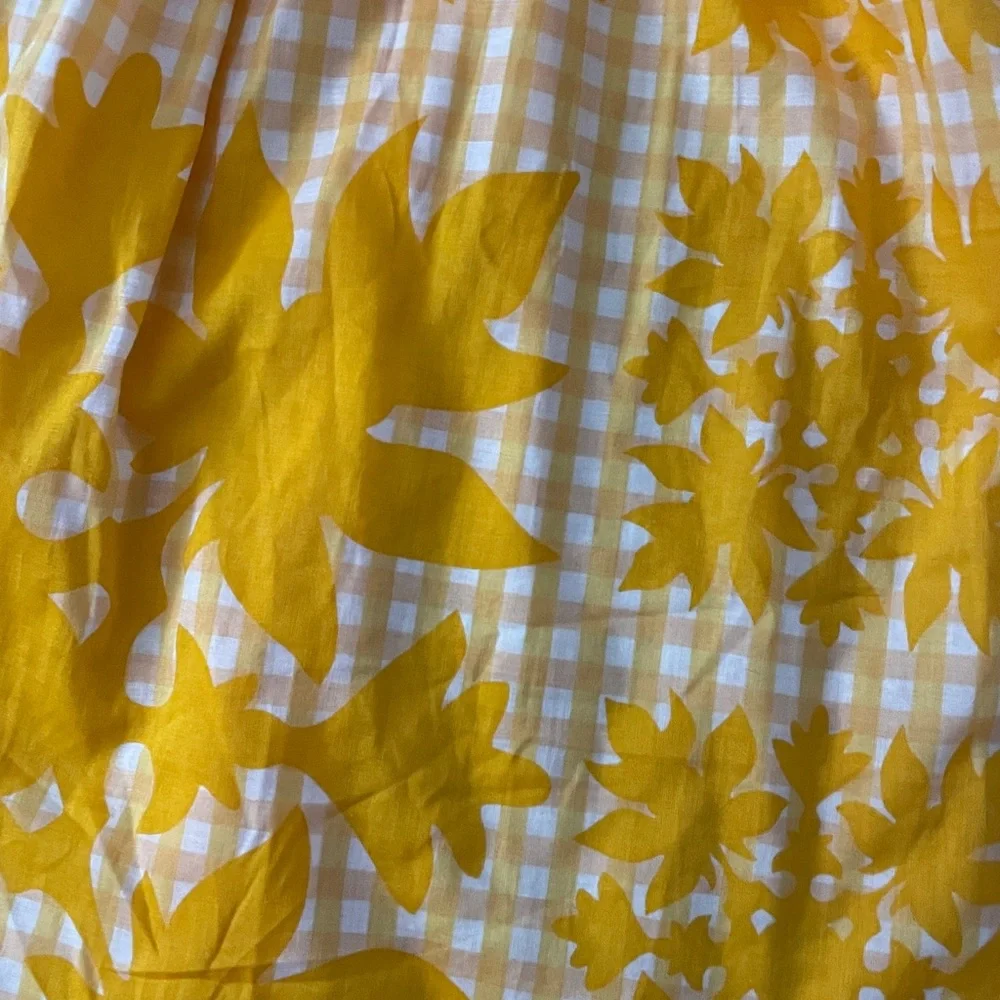 Manuhealii quilt print dress . - Picture 3 of 3